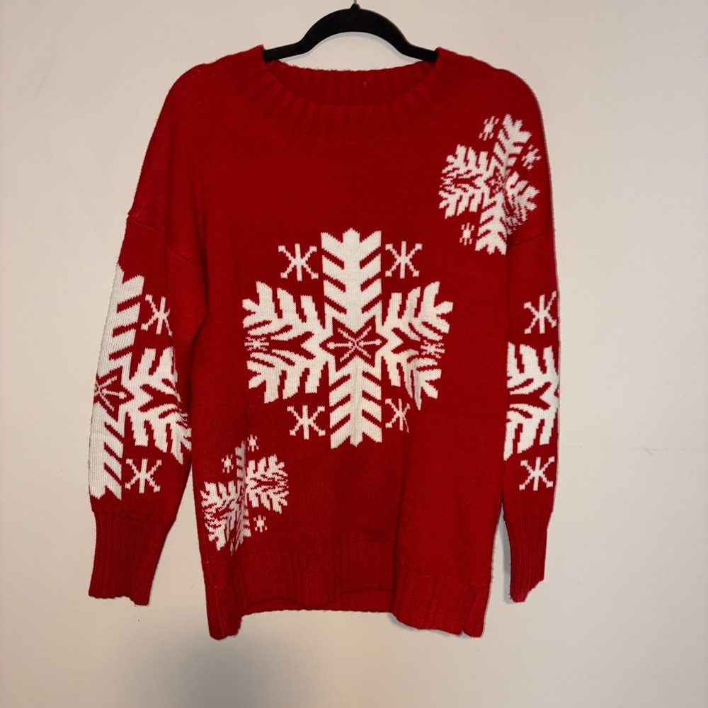 Women's Size M Red Snowflake Christmas Sweater Crewneck Knit Winter